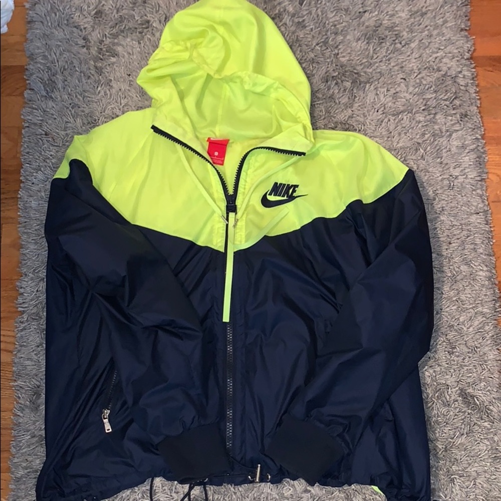 Nike windbreaker/raincoat